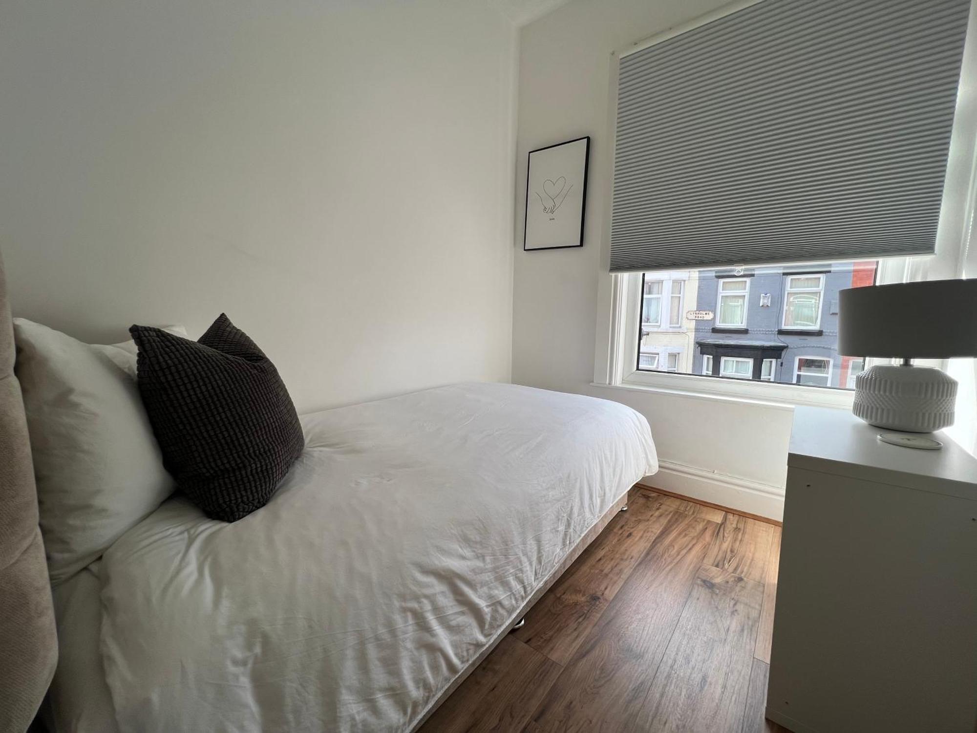2025 Award Winner Liverpool Ivy House - 4 Bedrooms Exterior photo