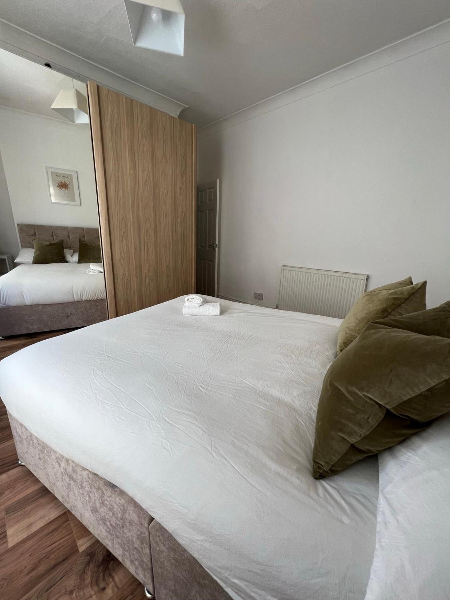 2025 Award Winner Liverpool Ivy House - 4 Bedrooms Exterior photo