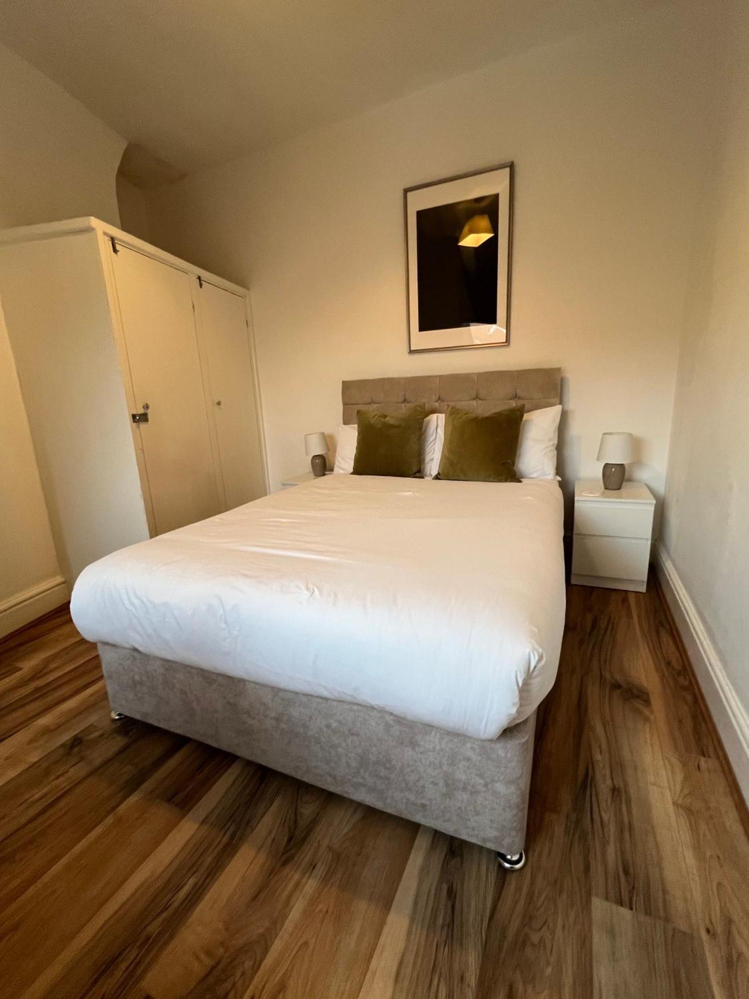 2025 Award Winner Liverpool Ivy House - 4 Bedrooms Exterior photo